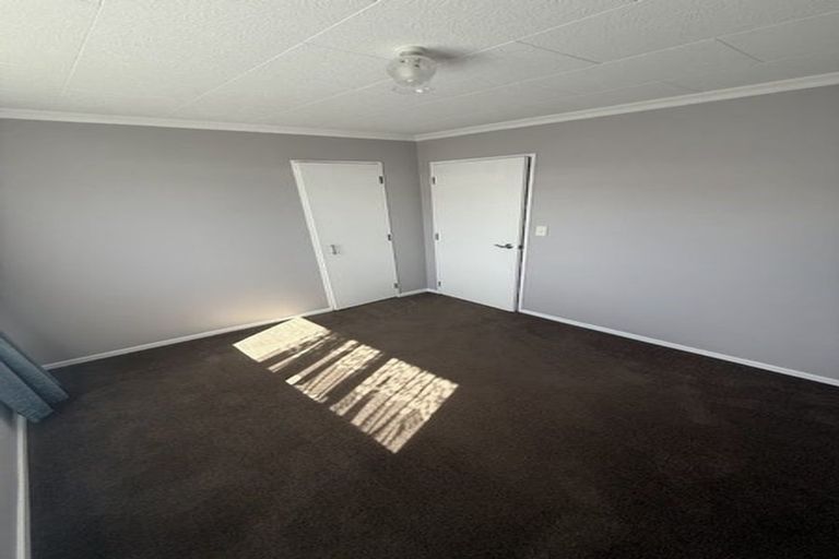 Photo of property in 340 Wellington Road, Wainuiomata, Lower Hutt, 5014