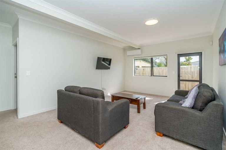 Photo of property in 1/62 Carrington Avenue, Silverdale, Hamilton, 3216