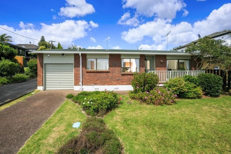 Photo of property in 1/26 Corunna Road, Milford, Auckland, 0620