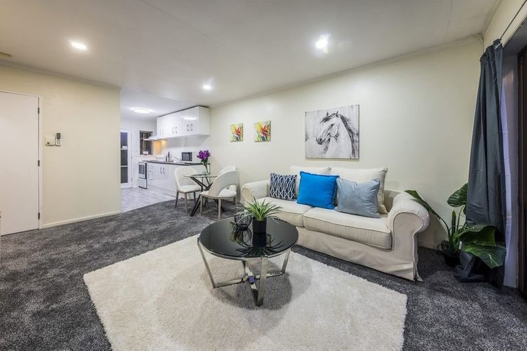 Photo of property in 1/13 Heron Place, Pakuranga Heights, Auckland, 2010