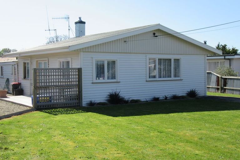 Photo of property in 16 Parsonage Road, Waimate, 7924