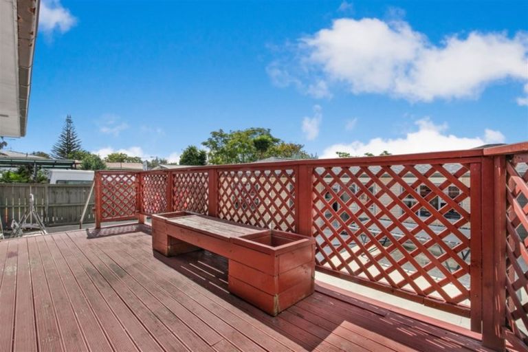 Photo of property in 8 Thompson Terrace, Manurewa, Auckland, 2102