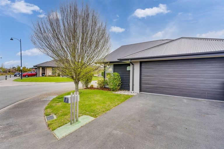 Photo of property in 37 Philippe Avenue, Yaldhurst, Christchurch, 8042