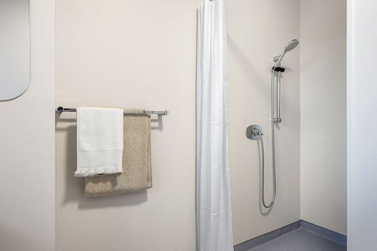 Photo of property in 2/20 Oakhampton Street, Hornby, Christchurch, 8042