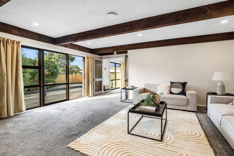 Photo of property in 17 Masham Road, Broomfield, Christchurch, 8042