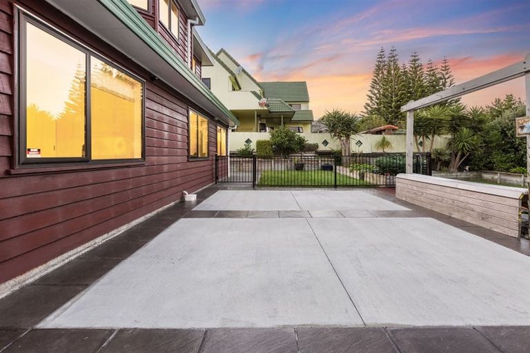 Photo of property in 22 Halladale Road, Papakowhai, Porirua, 5024