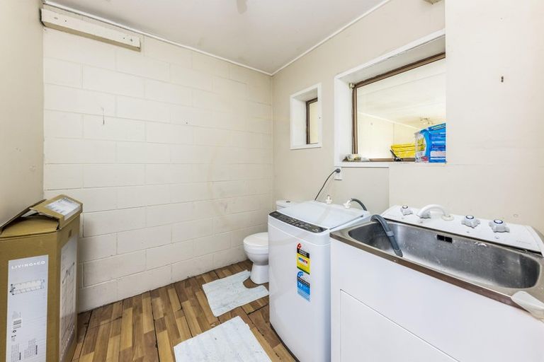 Photo of property in 90a Beaumonts Way, Manurewa, Auckland, 2102