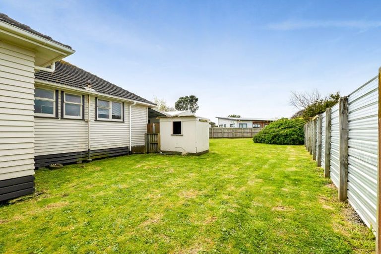 Photo of property in 3 Sutton Place, Hawera, 4610