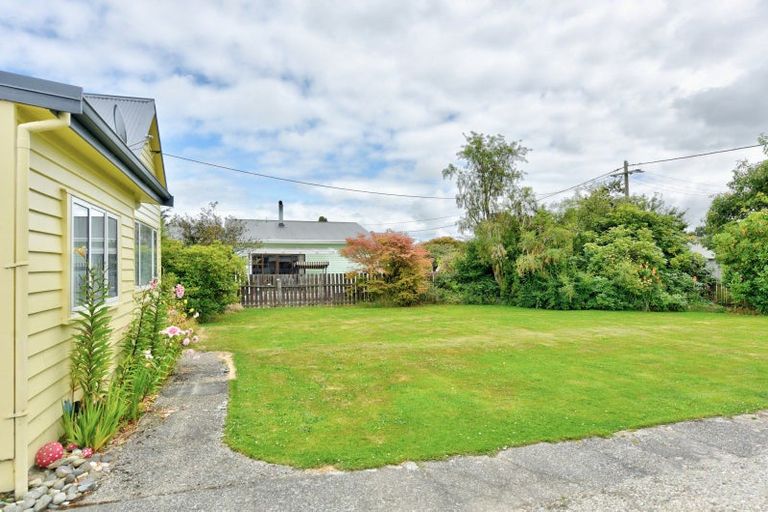 Photo of property in 26 Hunter Street, Edendale, 9825