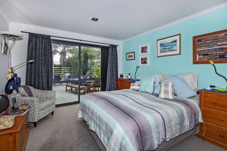 Photo of property in 50 Ocean View Rise, Ruakaka, 0116