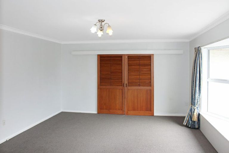 Photo of property in 5 Highfield Place, Avonhead, Christchurch, 8042