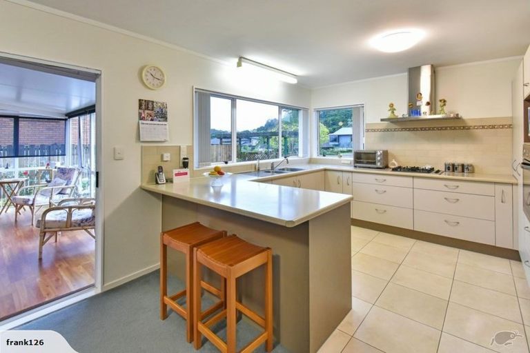 Photo of property in 2 Tuakura Way, The Gardens, Auckland, 2105