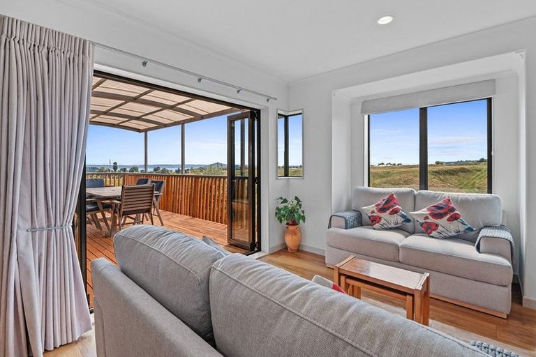 Photo of property in 9 Devoy Drive, Owhata, Rotorua, 3010