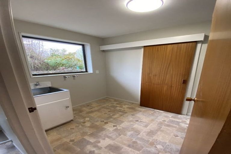 Photo of property in 39 Dunbarton Street, Redwood, Christchurch, 8051