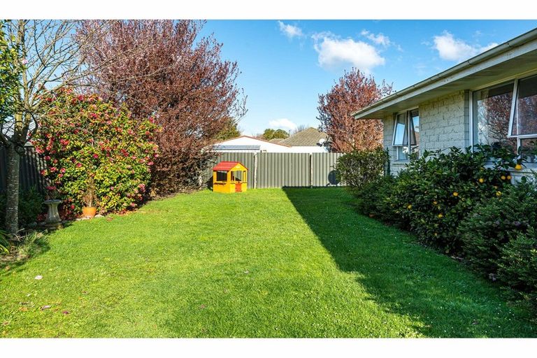 Photo of property in 2/254 Knowles Street, Mairehau, Christchurch, 8052