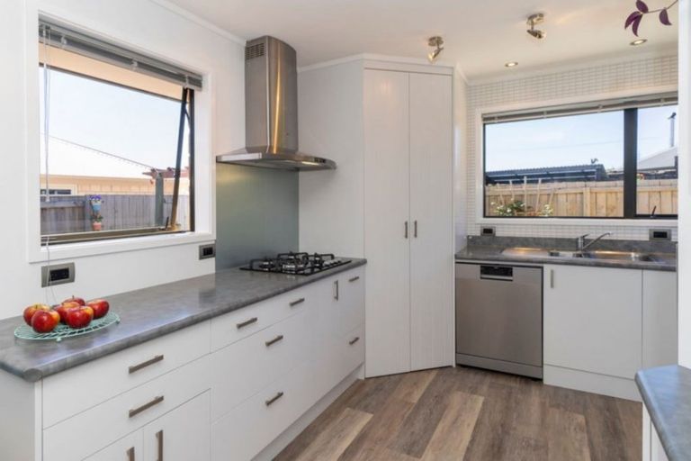 Photo of property in 30 Ngawhatu Road, Stoke, Nelson, 7011