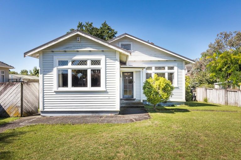 Photo of property in 28 Karina Terrace, Roslyn, Palmerston North, 4414