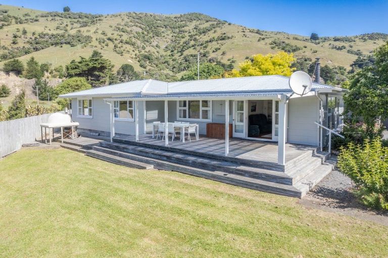 Photo of property in 1200 Okains Bay Road, Okains Bay, 7583