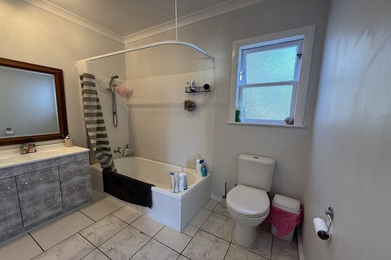 Photo of property in 2 Lowry Terrace, Marewa, Napier, 4110