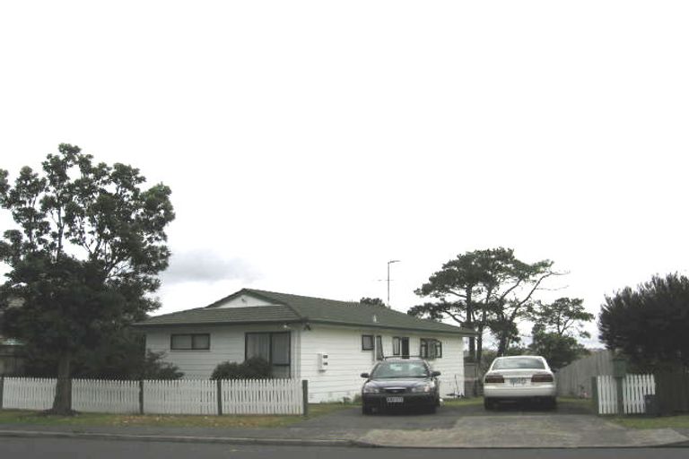 Photo of property in 15 Barbados Drive, Unsworth Heights, Auckland, 0632
