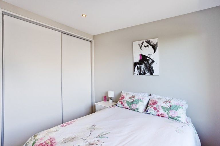 Photo of property in 11 Northside Drive, Waikiwi, Invercargill, 9810