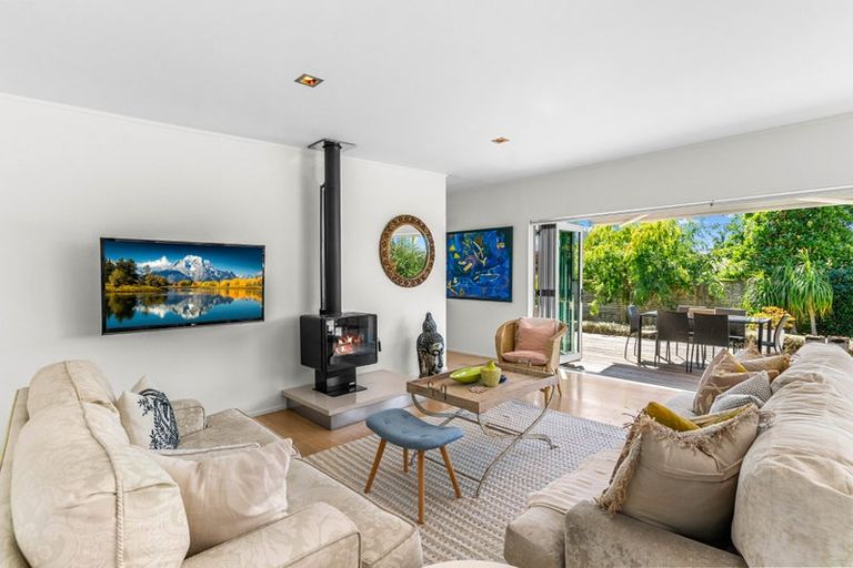 Photo of property in 8 Grove Road, Mangawhai Heads, Mangawhai, 0505