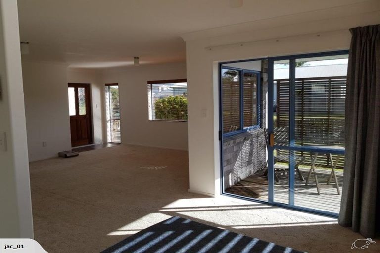 Photo of property in 16 Kaimanawa Street, Mount Maunganui, 3116