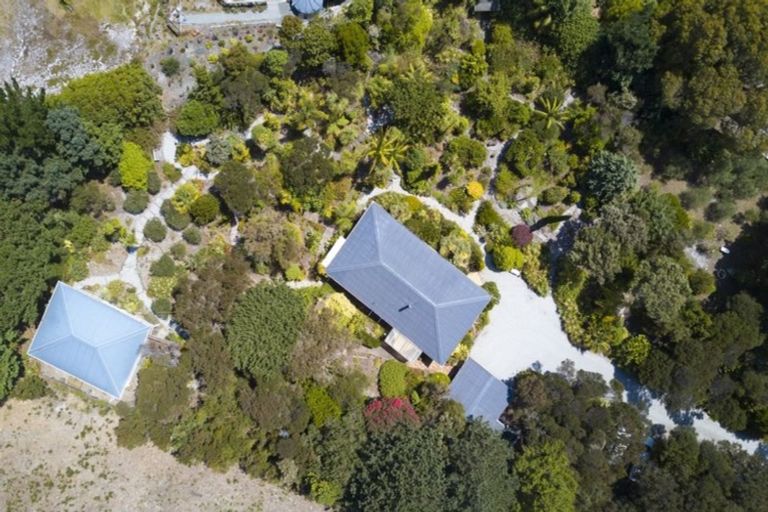 Photo of property in 105 Cable Bay Block Road, Cable Bay, 0420