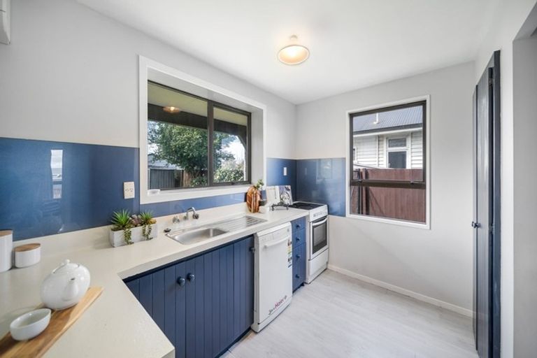 Photo of property in 15 Factory Road, Belfast, Christchurch, 8051