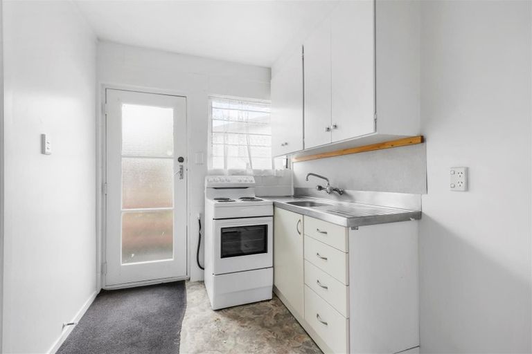 Photo of property in 1/17 Stanley Street, Claudelands, Hamilton, 3214