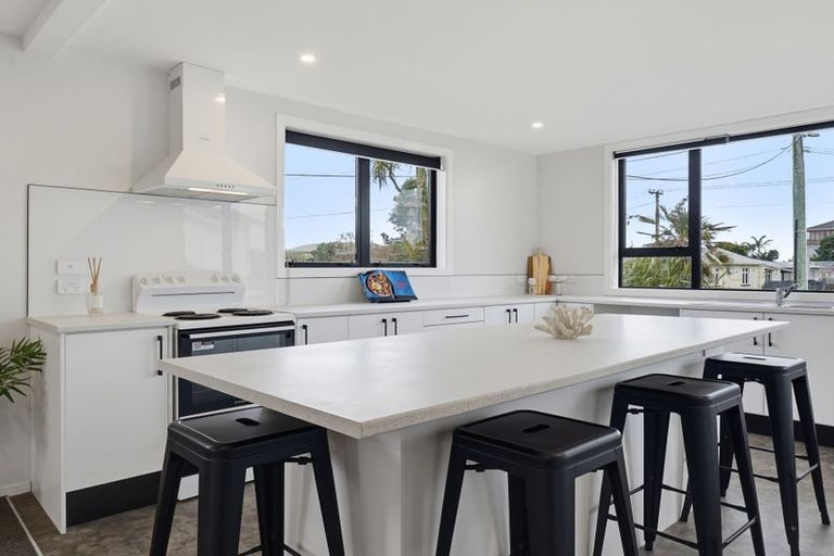Photo of property in 158a Cornfoot Street, Castlecliff, Whanganui, 4501