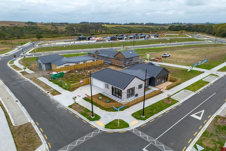 Photo of property in 13 Wagyu Lane, Karaka, 2580