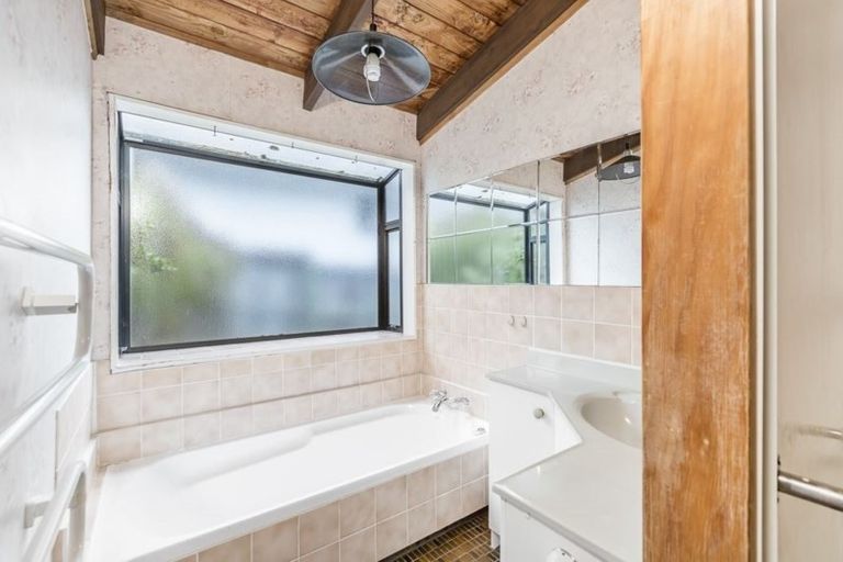 Photo of property in 2/541 Hibiscus Coast Highway, Hatfields Beach, Orewa, 0931