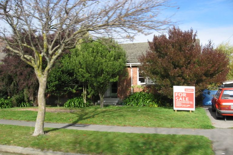 Photo of property in 95 Hoani Street, Northcote, Christchurch, 8052