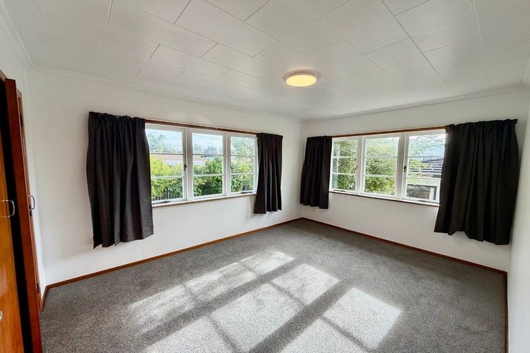 Photo of property in 56 Christmas Road, Manurewa, Auckland, 2102