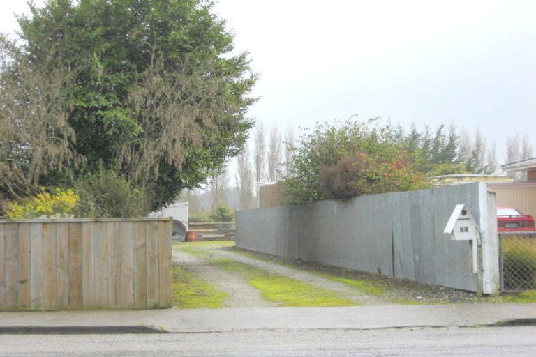 Photo of property in 50 Seaward Road, Edendale, 9825