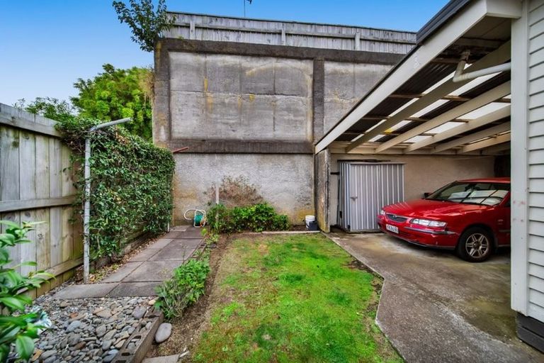Photo of property in 3/24 Hori Street, Vogeltown, New Plymouth, 4310