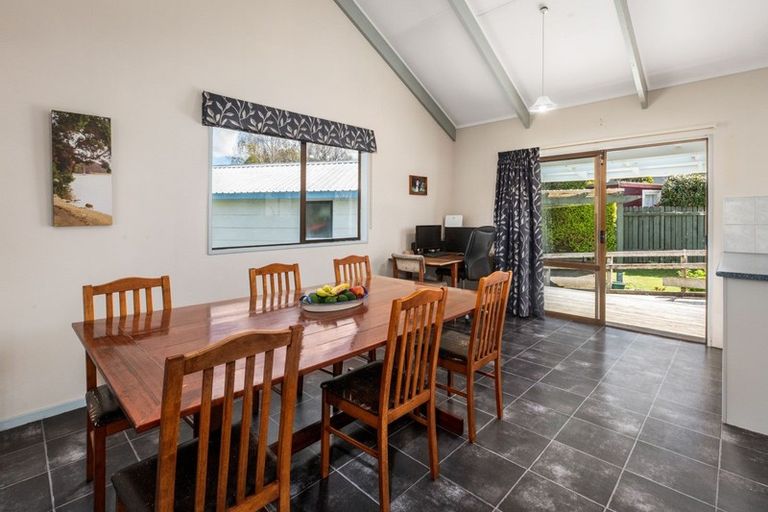 Photo of property in 4 Pohutukawa Drive, Athenree, Katikati, 3177