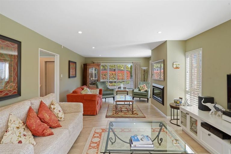 Photo of property in 16a Hadlow Place, Burnside, Christchurch, 8041