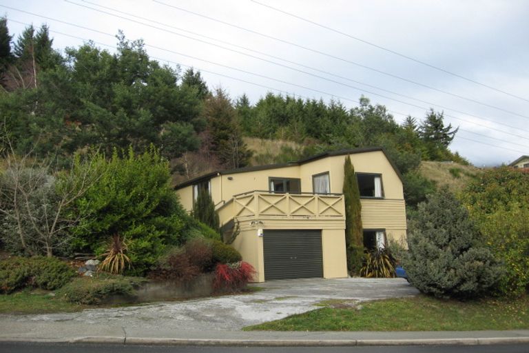 Photo of property in 209 Fernhill Road, Sunshine Bay, Queenstown, 9300