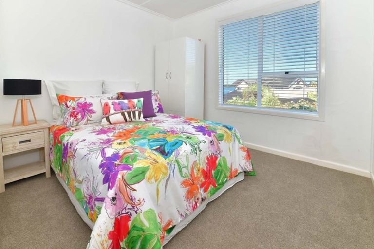 Photo of property in 3 Duncansby Road, Stanmore Bay, Whangaparaoa, 0932