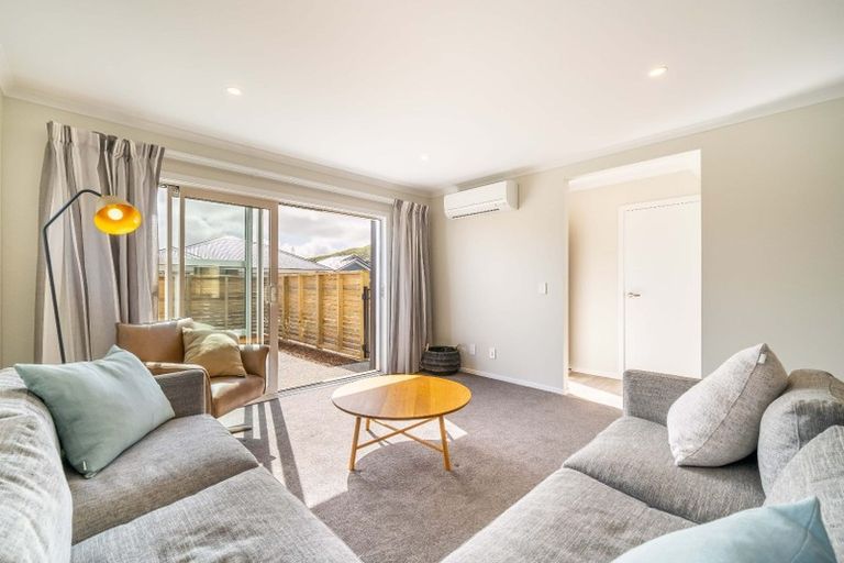 Photo of property in 4 Takapo Grove, Kelson, Lower Hutt, 5010