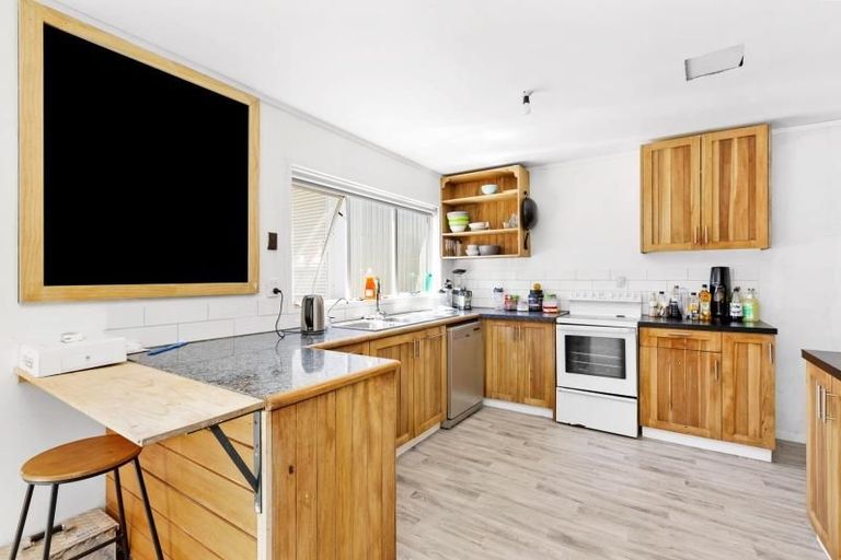 Property details for 1574 Kakaramea Road, Ngahinapouri, Hamilton, 3290