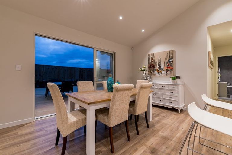 Photo of property in 5 Gemscott Crescent, Huapai, Kumeu, 0810