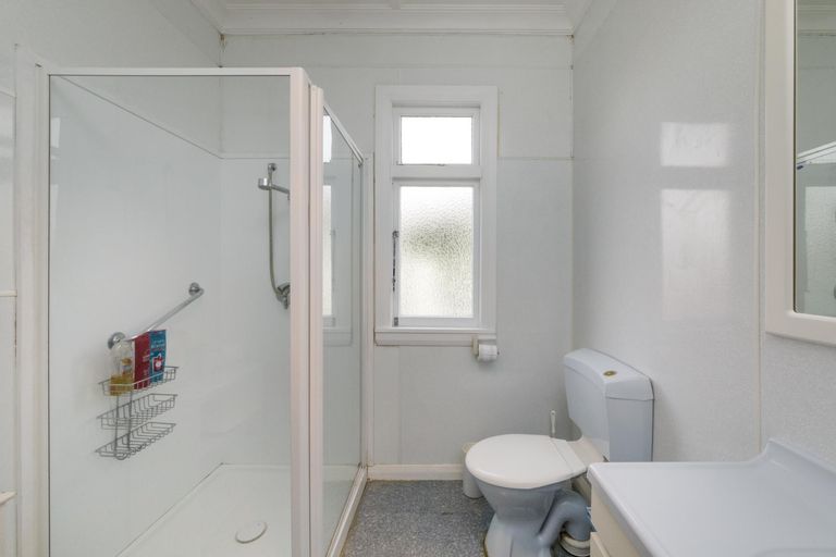 Photo of property in 2 Pastoral Lane, Hokowhitu, Palmerston North, 4410