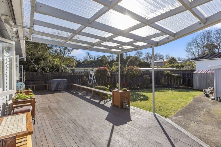 Photo of property in 16 Gibbs Crescent, Wainuiomata, Lower Hutt, 5014