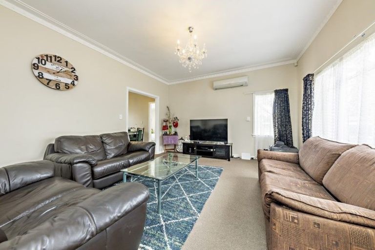 Photo of property in 12 Ballance Avenue, Papatoetoe, Auckland, 2104