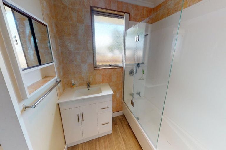 Photo of property in 42 Terry Crescent, Milson, Palmerston North, 4414