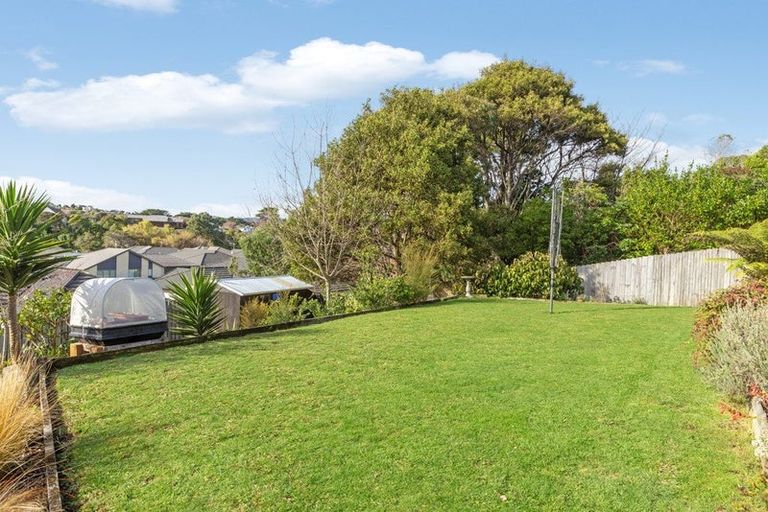 Photo of property in 19 Shackle Lane, Whitby, Porirua, 5024