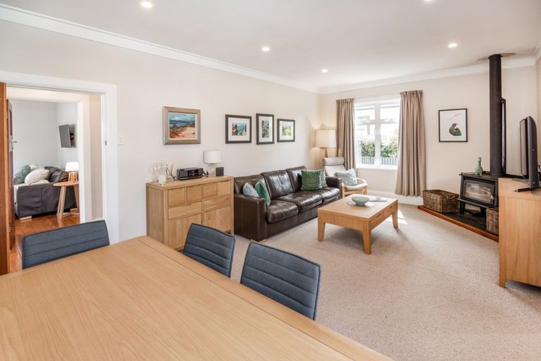 Photo of property in 128 Frederick Street, Mayfair, Hastings, 4122